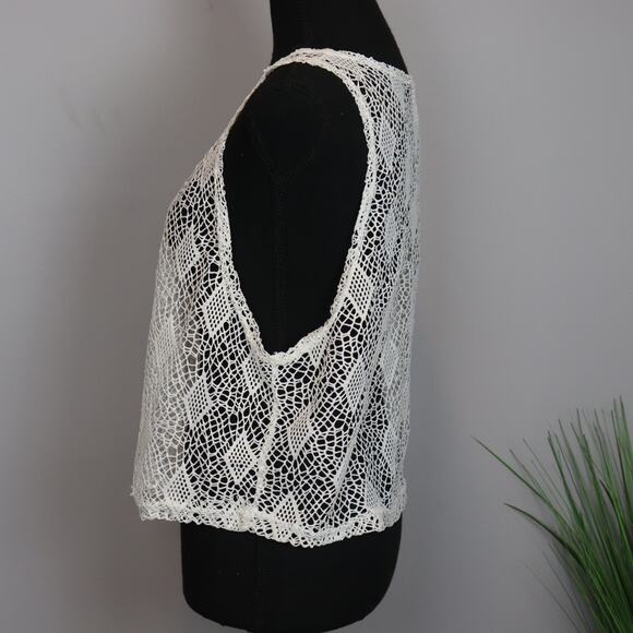 Miami Style Crochet crop tank size L - Picture 4 of 6